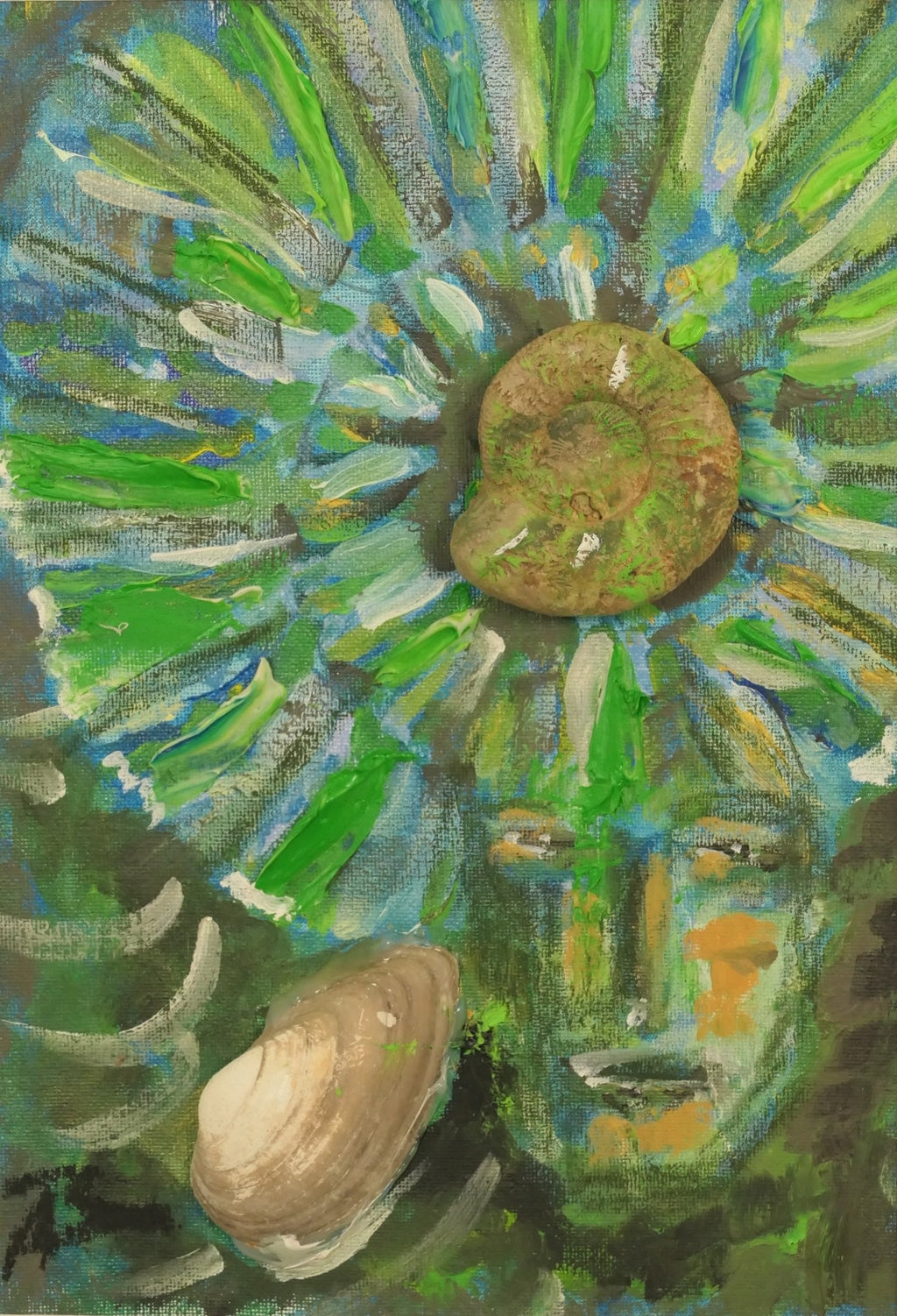 Queen with Ammonite Crown in green - Bunter Fine Art